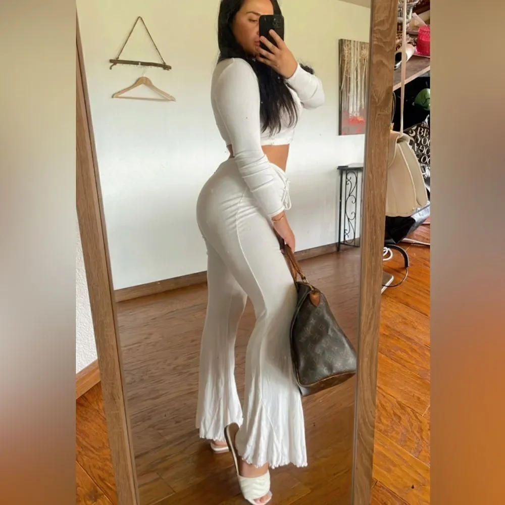 White  lounge  pants